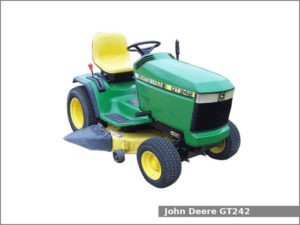 John Deere GT242