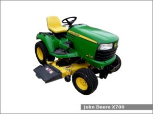 John Deere X700