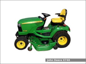 John Deere X748