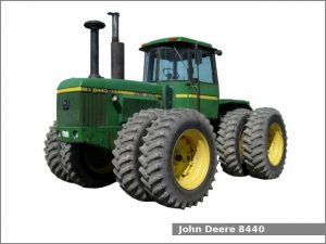 John Deere 8440